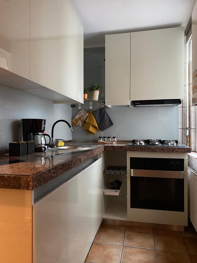 Zaza Apartament - Central Area, With Balcony Târgu Jiu Exterior photo