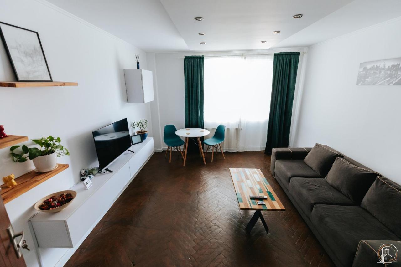 Zaza Apartament - Central Area, With Balcony Târgu Jiu Exterior photo