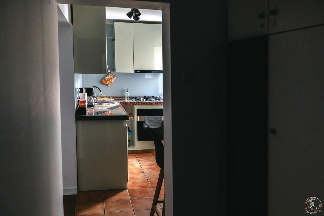 Zaza Apartament - Central Area, With Balcony Târgu Jiu Exterior photo