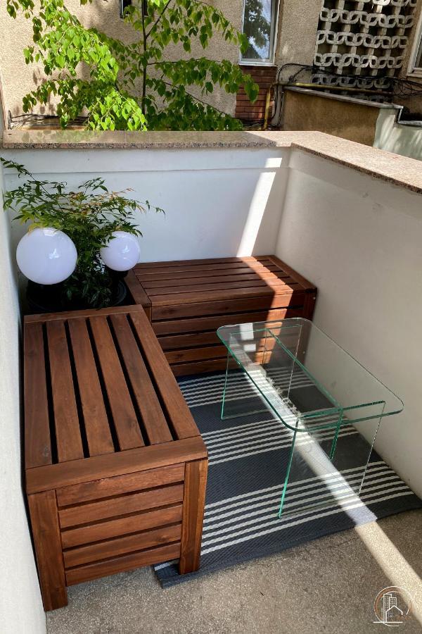 Zaza Apartament - Central Area, With Balcony Târgu Jiu Exterior photo